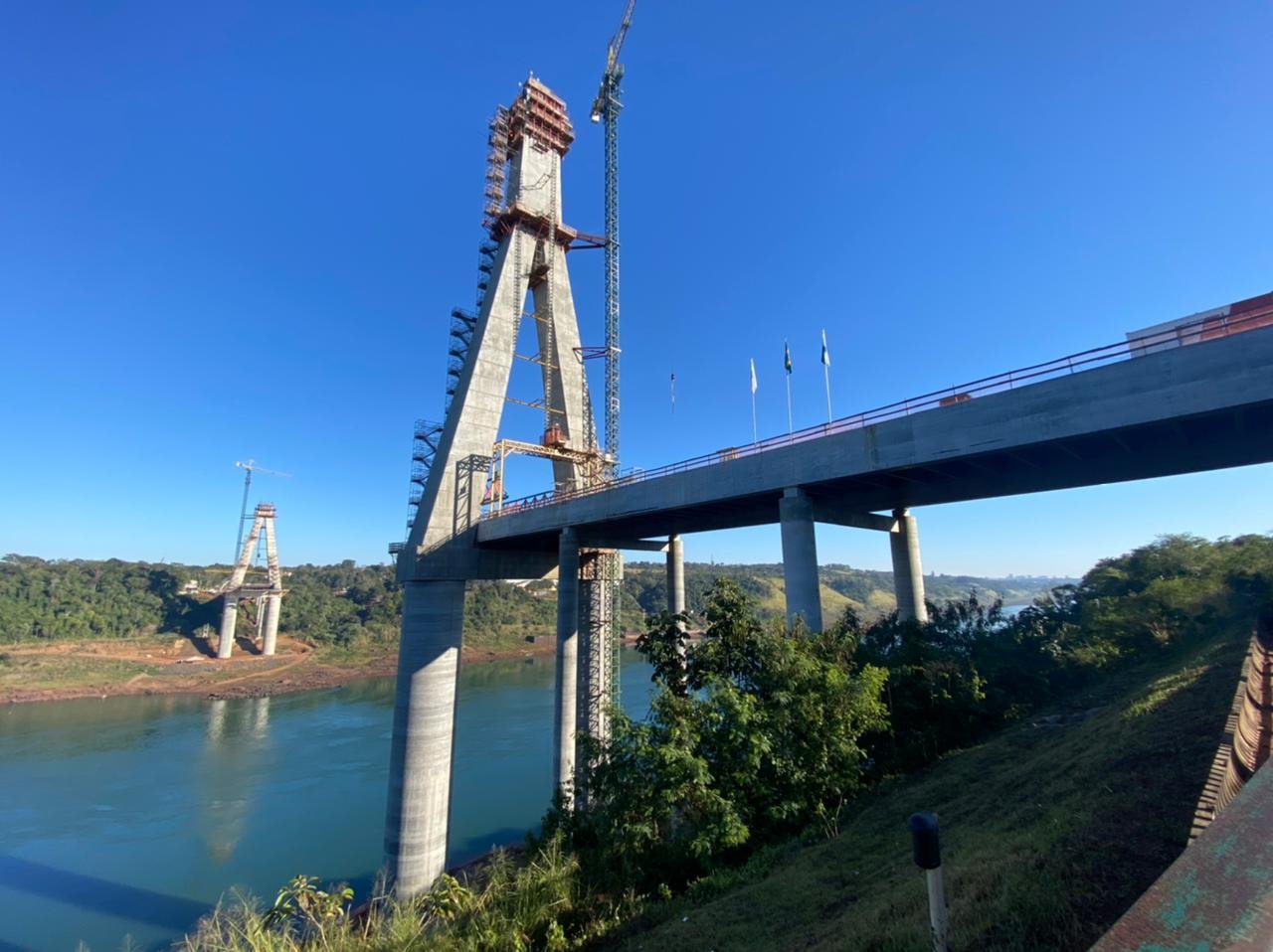 2ª ponte Brasil Paraguai terá vão de 470m — a maior da A. Latina