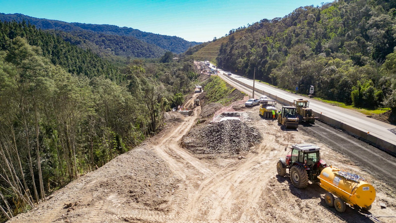 Ampliação das faixas na Serra do Espigão em SC