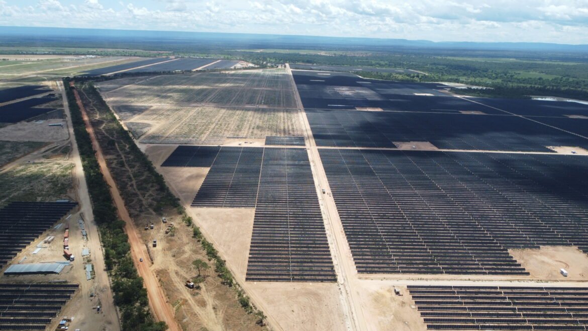 Parque Solar de Arinos (MG) fortalece atuação no setor de renováveis